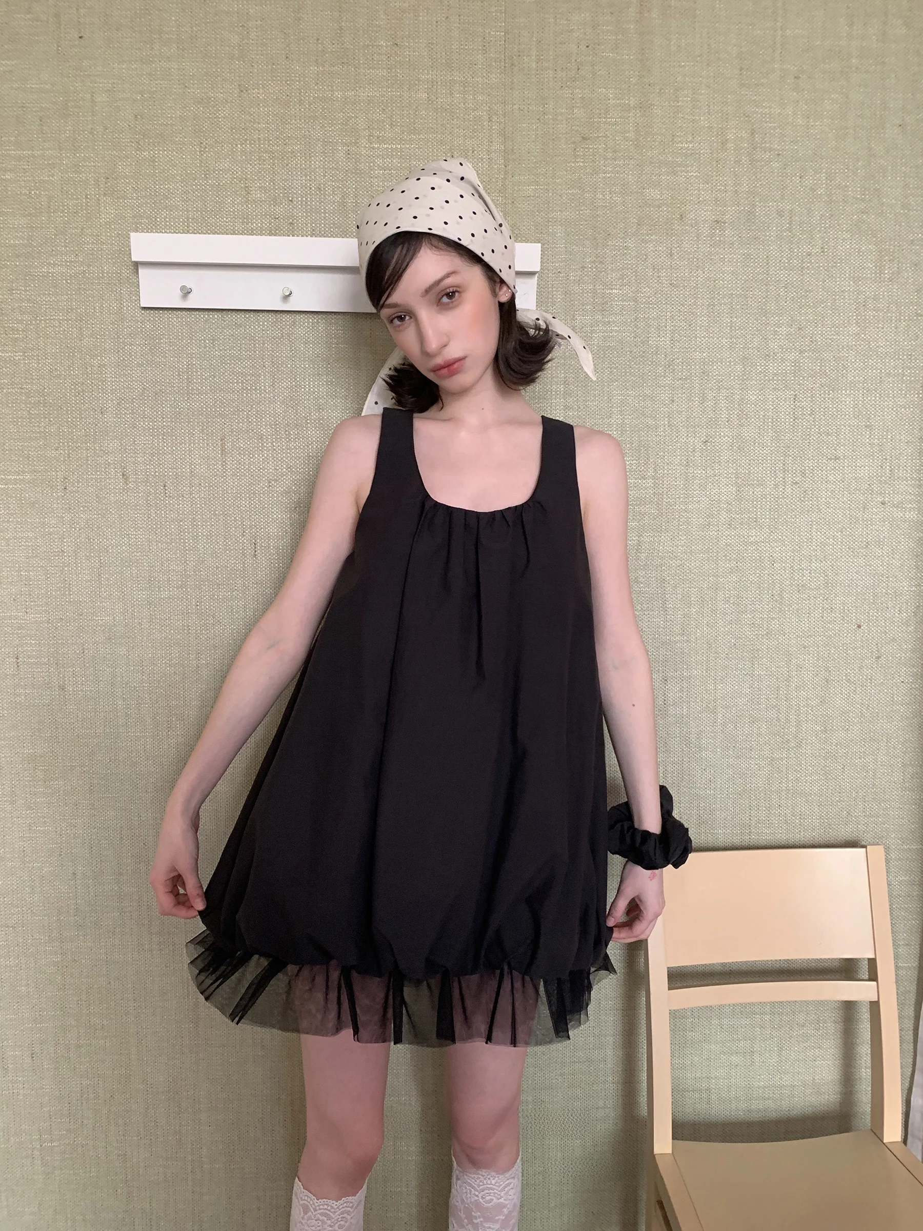 JDE Black Short Bloom Dress Women's Summer Small Size Sleeveless Short Skirt Mesh Splicing Slimming Little Black Dress
JDE Black Short Bloom Dress Women's Summer Small Size Sleeveless Short Skirt Mesh Splicing Slimming Little Black Dress