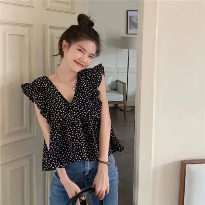 French sle V-neck Floral Flng Sleeves Shirts Women Floral Summer New Design Sense Waist Hugging Frill Vest Doll Shirt Top
French sle V-neck Floral Flng Sleeves Shirts Women Floral Summer New Design Sense Waist Hugging Frill Vest Doll Shirt Top
