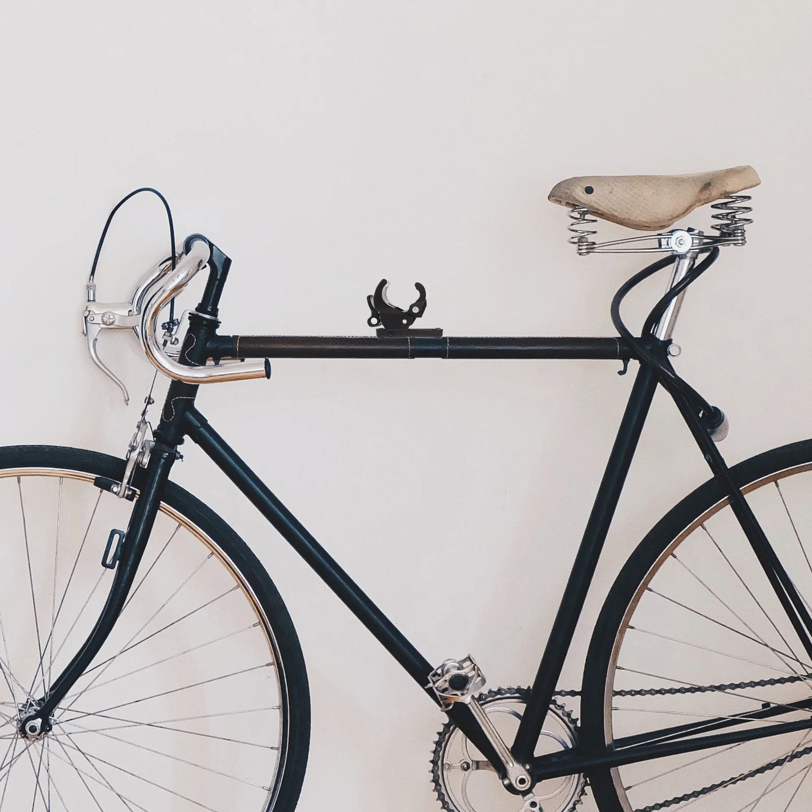 2Pcs Bike Water Bottle Holder Mount Adapter Versatile Design Durable Lightweight Quick Setup Cycling Accessories
2Pcs Bike Water Bottle Holder Mount Adapter Versatile Design Durable Lightweight Quick Setup Cycling Accessories