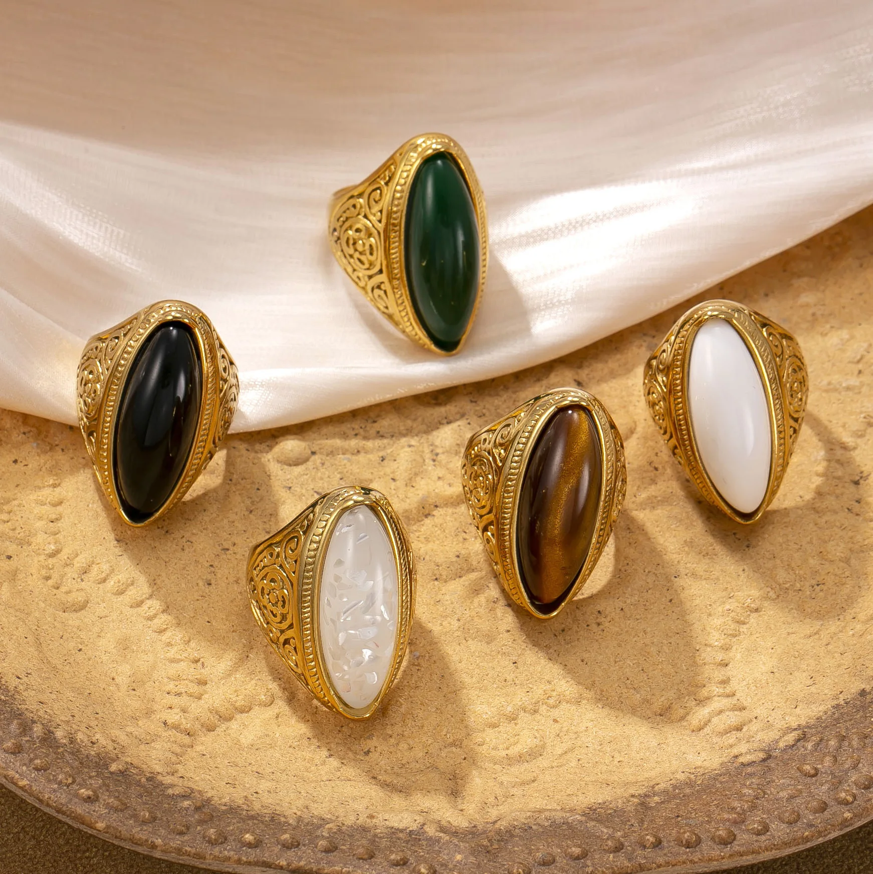 Best-Selling 18K Gold-Plated 11*32MM Natural Stone Cast Ring, Luxury Retro Geometric Band Titanium Jewelry for Men Women Outfits
Best-Selling 18K Gold-Plated 11*32MM Natural Stone Cast Ring, Luxury Retro Geometric Band Titanium Jewelry for Men Women Outfits