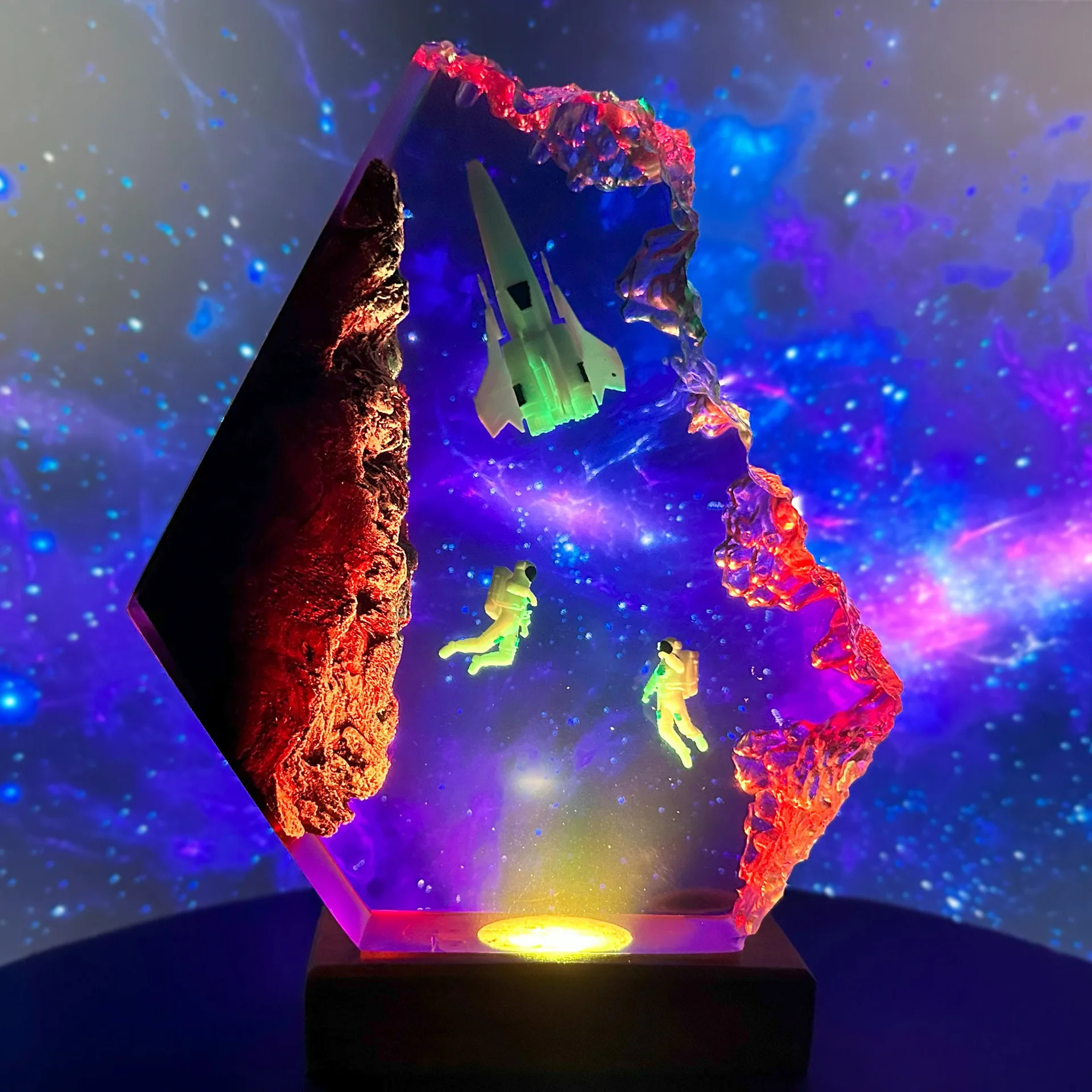 Space Rocket Resin Epoxy Sculpture of The Milky Way Astronaut-themed Home Decoration Craft Piece for Display
Space Rocket Resin Epoxy Sculpture of The Milky Way Astronaut-themed Home Decoration Craft Piece for Display