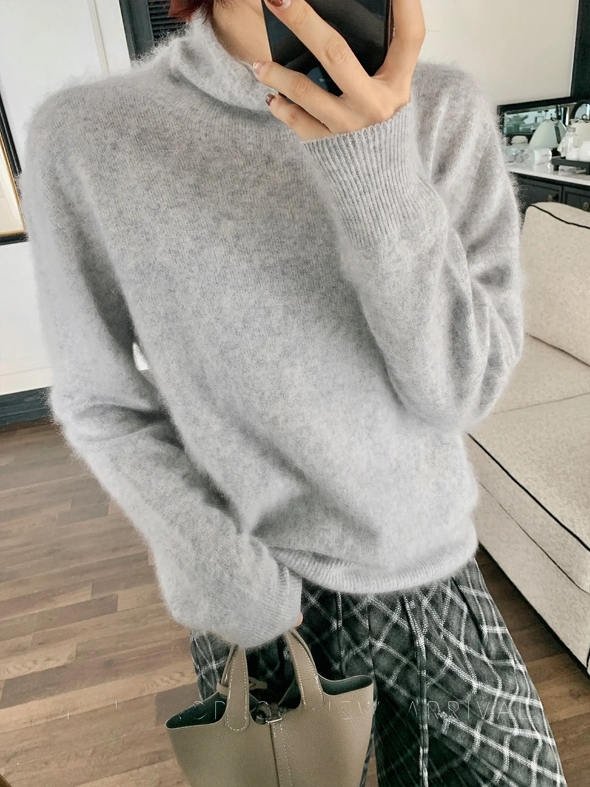 Женский шерстяной свитер с высоким воротником и эффектом похудения, теплый, с длинными рукавами, повседневный, зимний, новинка
Женский шерстяной свитер с высоким воротником и эффектом похудения, теплый, с длинными рукавами, повседневный, зимний, новинка