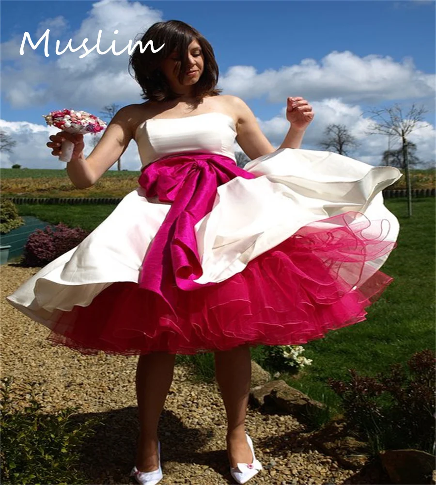 Romantic Hot Pink Gothic Wedding Dress 2023 Sexy Strapless A Line Boho Gatsby 1950s Punk Bride Dress Beach Bohemian Bridal Gowns
Romantic Hot Pink Gothic Wedding Dress 2023 Sexy Strapless A Line Boho Gatsby 1950s Punk Bride Dress Beach Bohemian Bridal Gowns