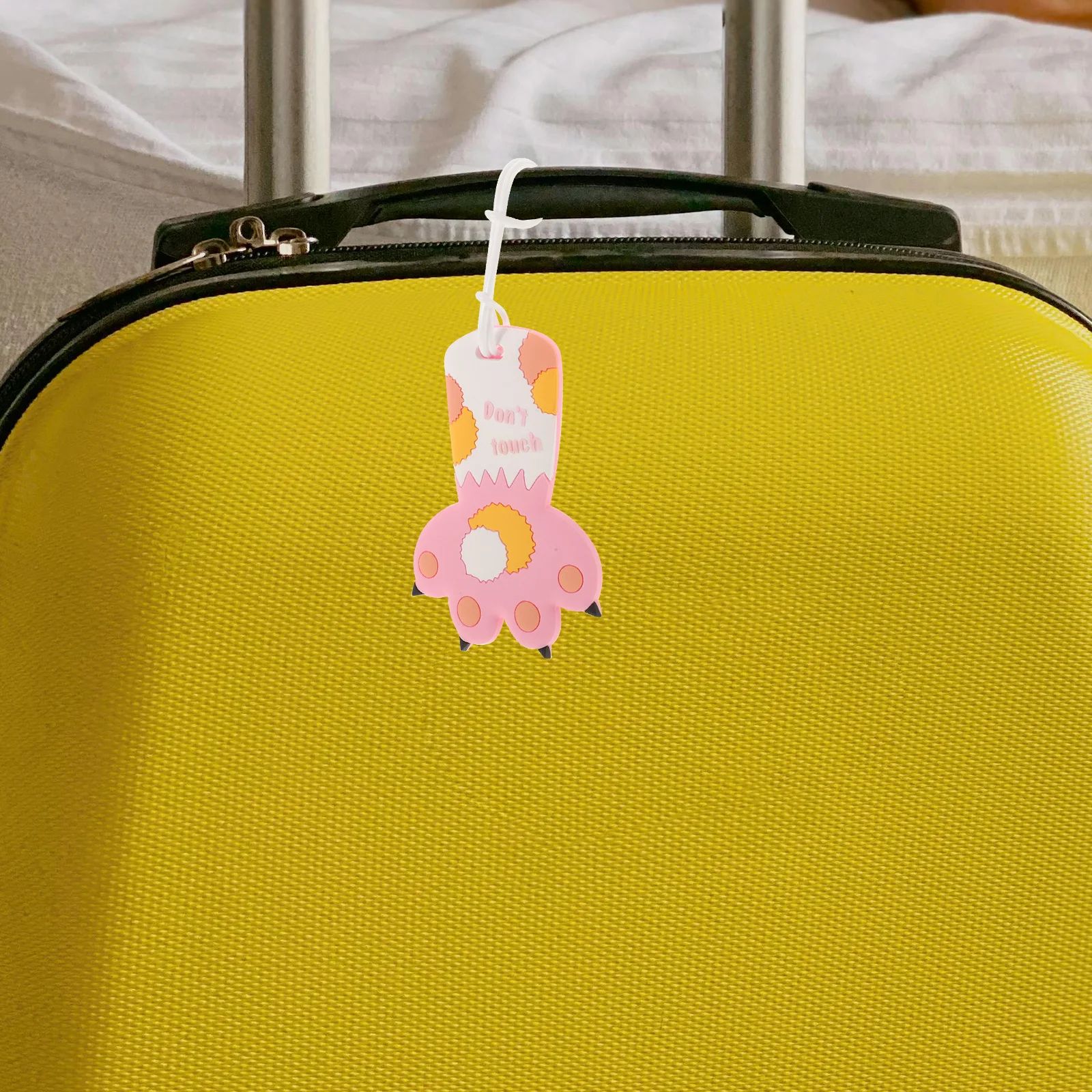 Багажная бирка цвета макарон с кошачьей лапой, мягкий силиконовый милый багажный идентификатор, этикетка для чемодана, дорожные аксессуары, забавный детский рюкзак 
Багажная бирка цвета макарон с кошачьей лапой, мягкий силиконовый милый багажный идентификатор, этикетка для чемодана, дорожные аксессуары, забавный детский рюкзак