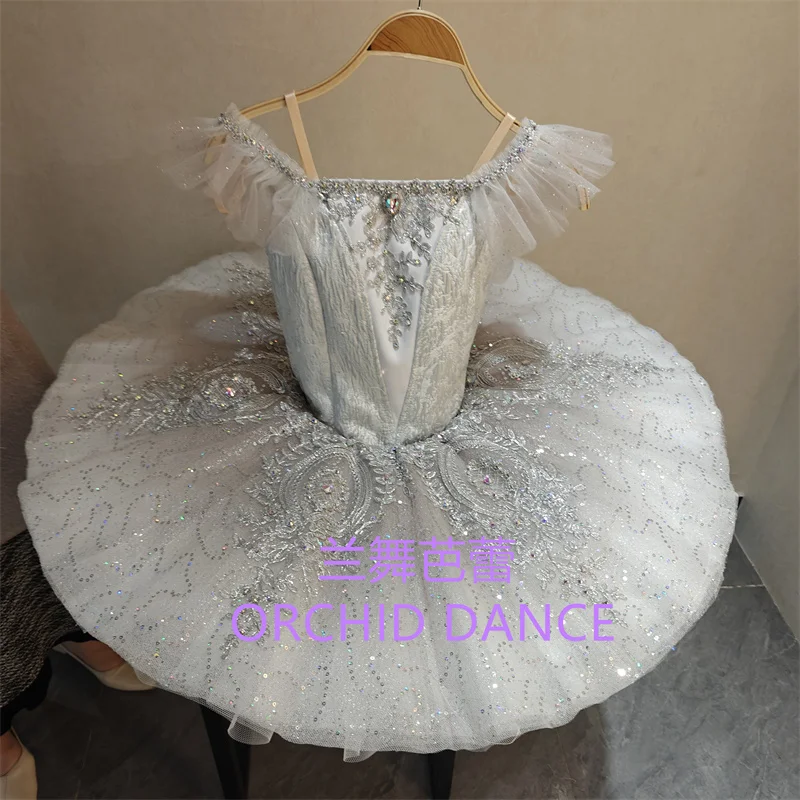 BT01687 Professional High Quality 12 Layers Custom Size Kids Girls Adult Performance Wear Silver Fairy Gray Ballet Tutu Costumes
BT01687 Professional High Quality 12 Layers Custom Size Kids Girls Adult Performance Wear Silver Fairy Gray Ballet Tutu Costumes