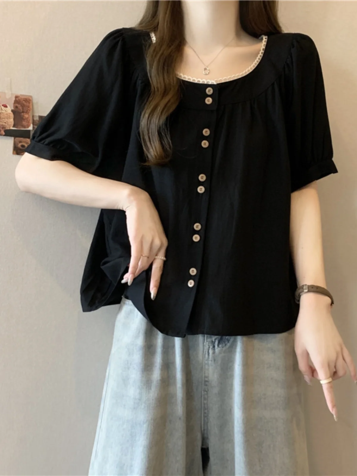 Sweet Bubble Sleeve Short Sleeve Shirt Women's Summer plus Size Conceal Belly Doll Top Korean Style Loose Fit Button Detail
Sweet Bubble Sleeve Short Sleeve Shirt Women's Summer plus Size Conceal Belly Doll Top Korean Style Loose Fit Button Detail