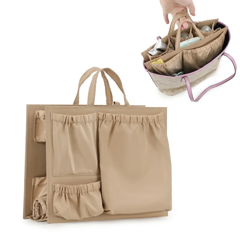 Портативный органайзер с несколькими карманами для хранения и разделения детских вещей. Сумка для мамы с сумкой для хранения детских бутылочек на открытом воздухе.
Портативный органайзер с несколькими карманами для хранения и разделения детских вещей. Сумка для мамы с сумкой для хранения детских бутылочек на открытом воздухе.