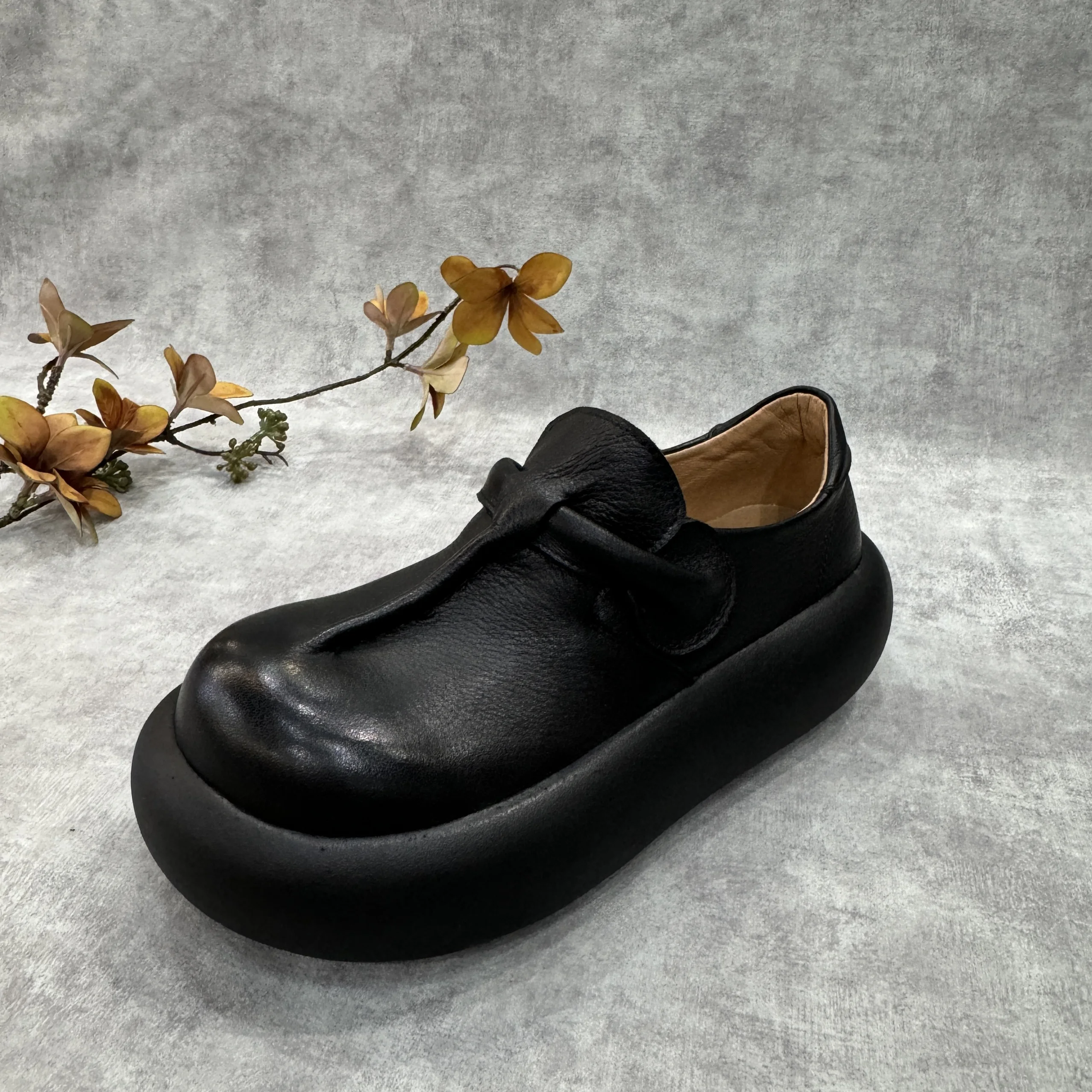 Birkuir Retro Flat Platform Shoes For Women Hook Loop Loafers Thick Heel Shoes 2025 Spring Luxury Genuine Leather Soft Shoes
Birkuir Retro Flat Platform Shoes For Women Hook Loop Loafers Thick Heel Shoes 2025 Spring Luxury Genuine Leather Soft Shoes