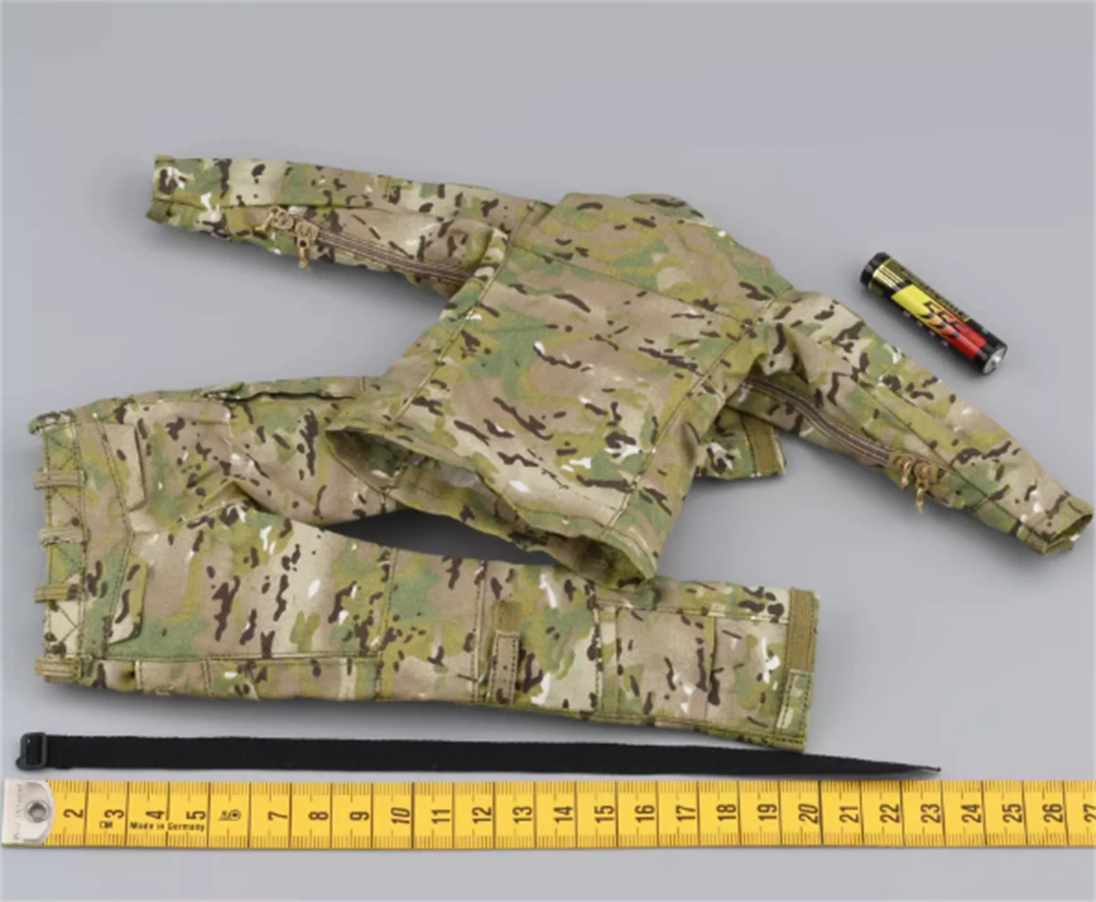 Easy&Simple ES 26064B 1/6 Scale CAG Special Force Combat Uniform Shirt Pants Coat Model Fit 12" Action Figure Toys
Easy&Simple ES 26064B 1/6 Scale CAG Special Force Combat Uniform Shirt Pants Coat Model Fit 12" Action Figure Toys