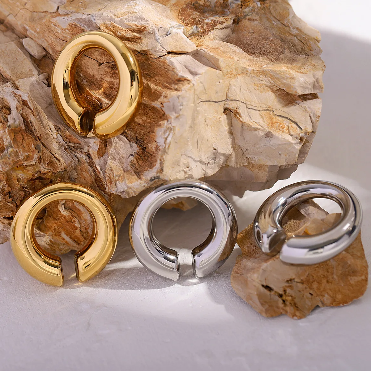 Stainless Steel PVD 18K Gold Plated Tarnish Waterproof Simply Ear Clip Earrings For Woman Jewelry Wholesale Trendy
Stainless Steel PVD 18K Gold Plated Tarnish Waterproof Simply Ear Clip Earrings For Woman Jewelry Wholesale Trendy