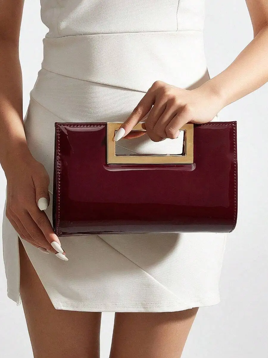 Elegant Burgundy Patent Leather Clutch Bag With Gold Tone Frame Handle For Party Business Evening
Elegant Burgundy Patent Leather Clutch Bag With Gold Tone Frame Handle For Party Business Evening