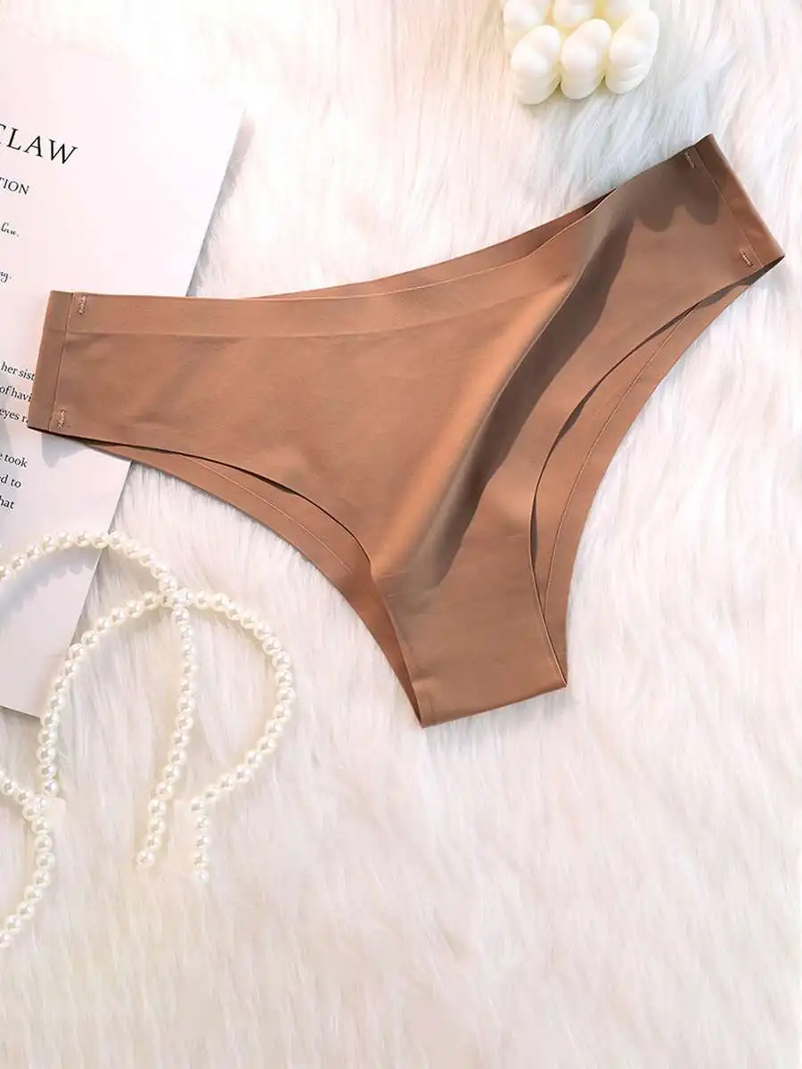 3pcs Women Seamless Solid Color Ice Silk No Trace Hipster Panties
3pcs Women Seamless Solid Color Ice Silk No Trace Hipster Panties