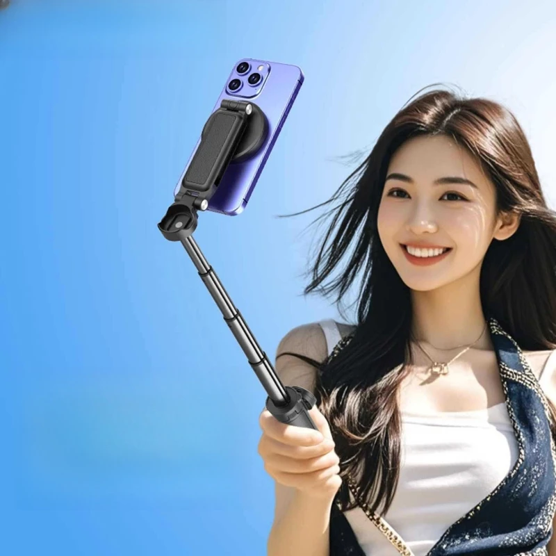 3-in-1 mini selfie stick, magnetic selfie portable mobile phone holder.
3-in-1 mini selfie stick, magnetic selfie portable mobile phone holder.