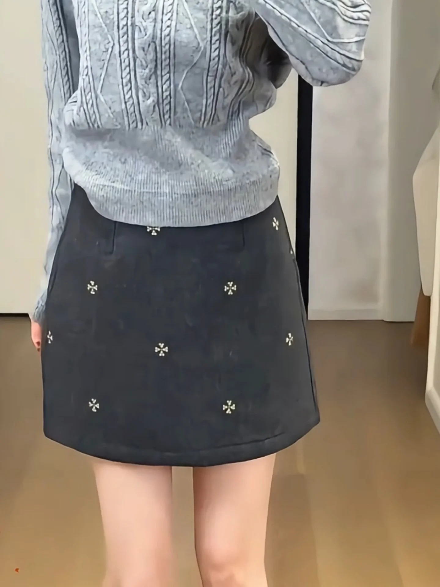Sweet Embroidered High Waist A-Line Skirt plus Size Women's Skirt Slimming Cross Covering Elegant Spring Season
Sweet Embroidered High Waist A-Line Skirt plus Size Women's Skirt Slimming Cross Covering Elegant Spring Season