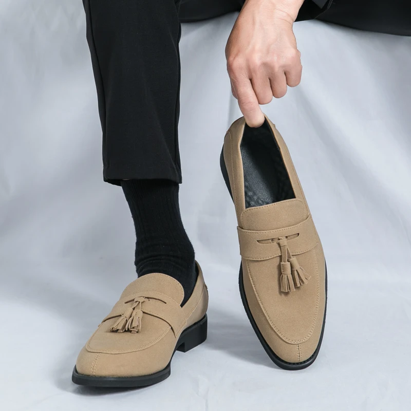 Fashion Brand Men's Spring Comfortable Pointed Formal Business Leather Shoes High-quality Men Breathable Casual Flow Su Loafers
Fashion Brand Men's Spring Comfortable Pointed Formal Business Leather Shoes High-quality Men Breathable Casual Flow Su Loafers