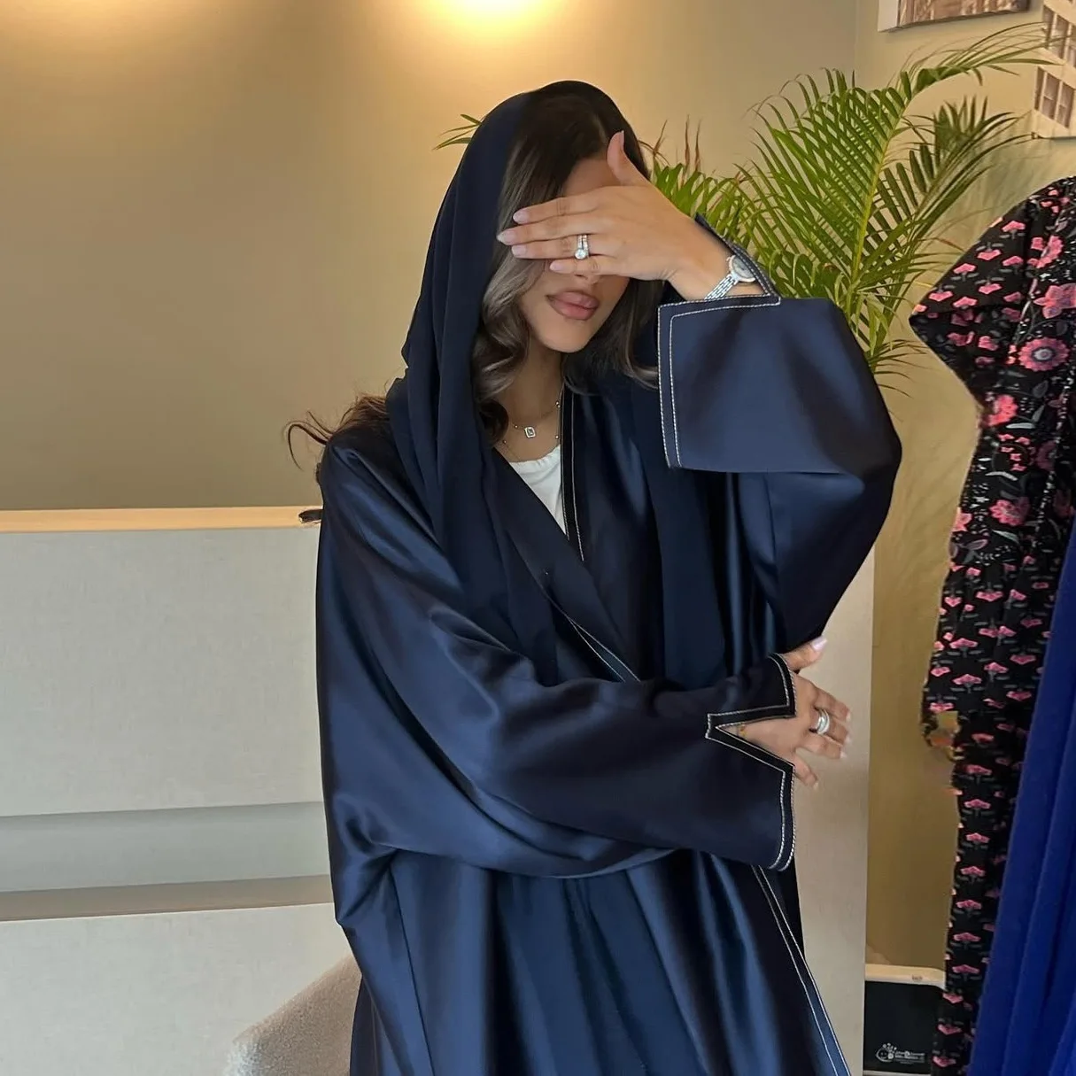 Dubai Satin Open Front Abayas Islam Jalabiya Turkey Kaftan Robe Arab Muslim Women Dress Kimono Cardigan Islamic Clothing Jalabiy
Dubai Satin Open Front Abayas Islam Jalabiya Turkey Kaftan Robe Arab Muslim Women Dress Kimono Cardigan Islamic Clothing Jalabiy