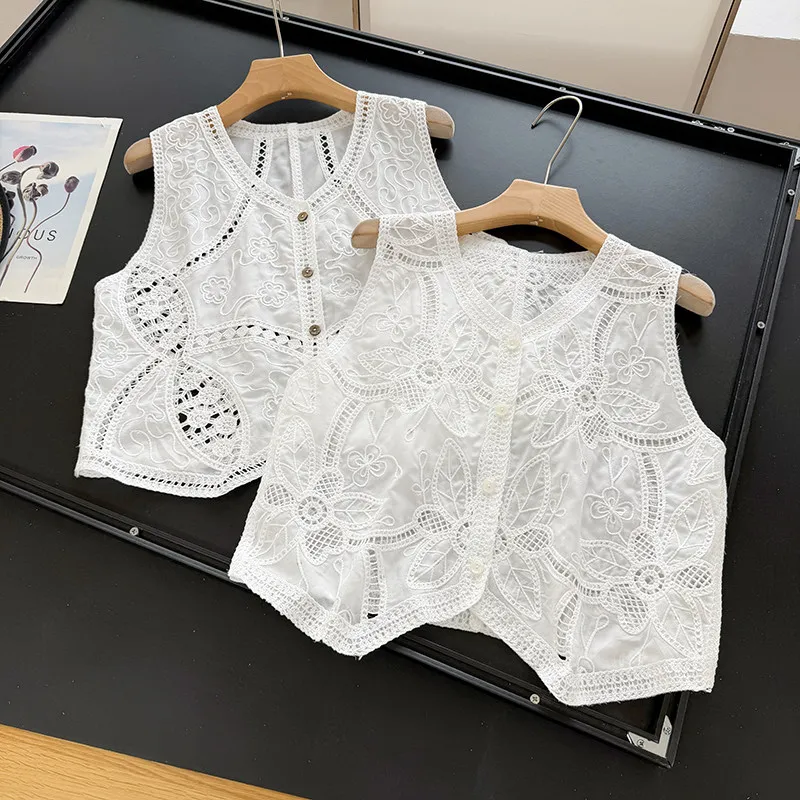 Floral Embroidered Sleeveless Button Down Crochet Cardigan Women Lace Vest Open-knit Waistcoat Boho Chic Summer Vacation Outfit
Floral Embroidered Sleeveless Button Down Crochet Cardigan Women Lace Vest Open-knit Waistcoat Boho Chic Summer Vacation Outfit