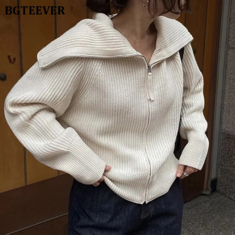 BGTEEVER Stylish Lapel Zippers Knitted Cardigans Women Jacket Autumn Winter Long Sleeve Loose Fem
BGTEEVER Stylish Lapel Zippers Knitted Cardigans Women Jacket Autumn Winter Long Sleeve Loose Fem