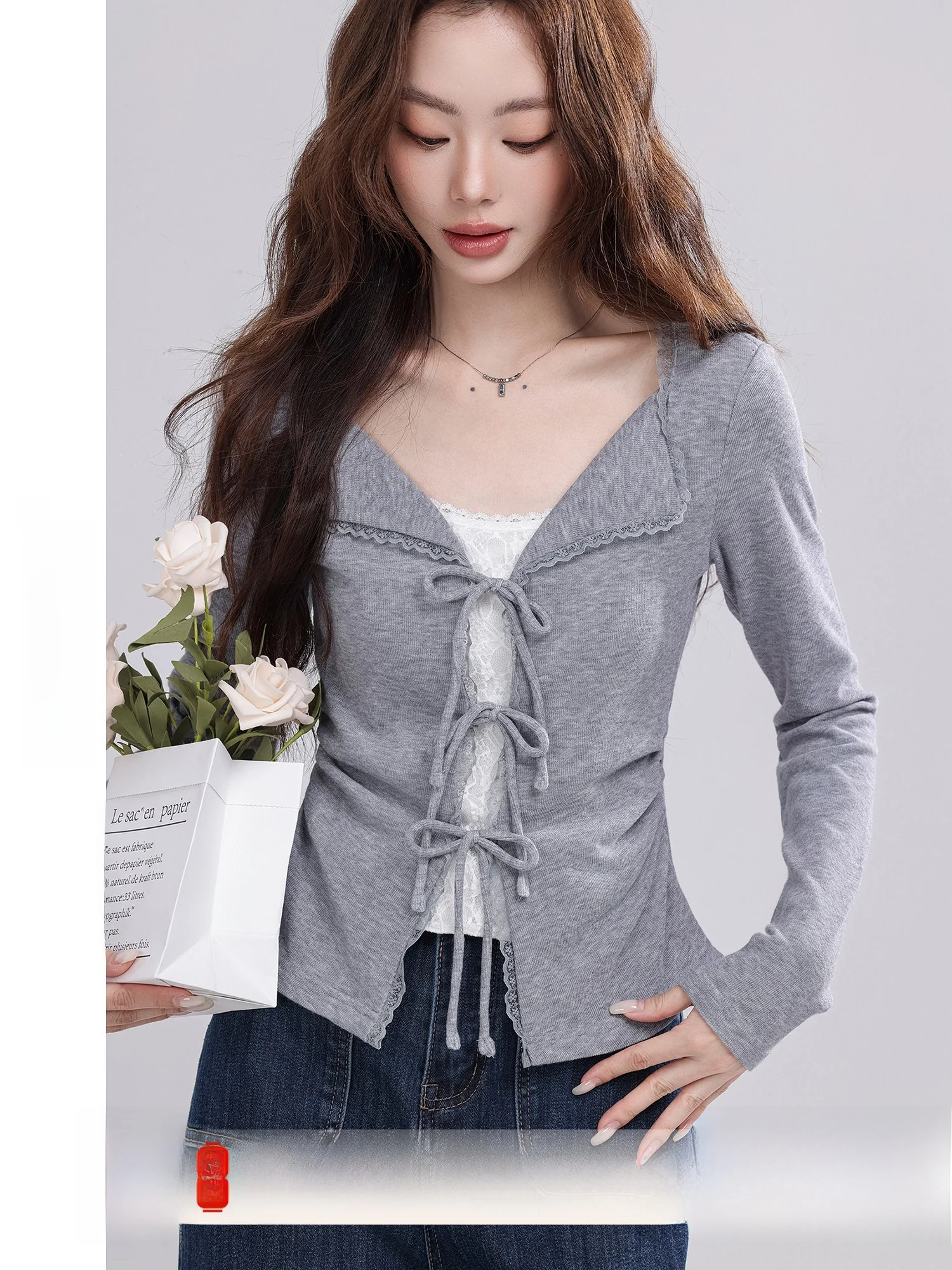 Женская футболка Autumn Mist Stroll с кружевными вставками, длинная, приталенная, с V-образным вырезом, высокой талией, дышащая, во французском стиле
Женская футболка Autumn Mist Stroll с кружевными вставками, длинная, приталенная, с V-образным вырезом, высокой талией, дышащая, во французском стиле