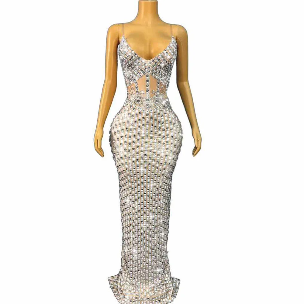 Women Sparkly Silver Rhinestones Elegant Gown Sexy V-neck Suspenders Long Dress Evening Wedding Red carpet Stage Wear Outfit
Women Sparkly Silver Rhinestones Elegant Gown Sexy V-neck Suspenders Long Dress Evening Wedding Red carpet Stage Wear Outfit