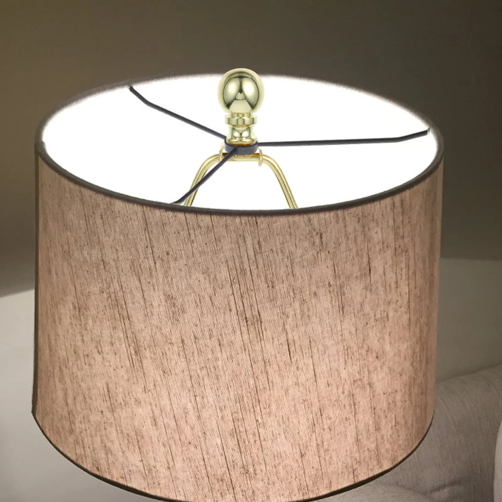 1Set Floor Lamp Harp Iron Lampshade Holder Non-Fading Table Lamp Shade Adapter Stand Lampshade Adapter
1Set Floor Lamp Harp Iron Lampshade Holder Non-Fading Table Lamp Shade Adapter Stand Lampshade Adapter