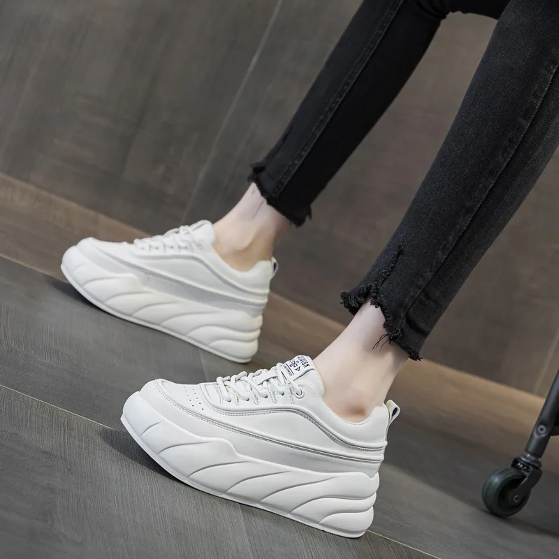 2026 Autumn Winter New Style Hidden Wedge Women Shoes Wholesale Thick Sole Casual White Shoes Platform Wedge Heel Single Shoes
2026 Autumn Winter New Style Hidden Wedge Women Shoes Wholesale Thick Sole Casual White Shoes Platform Wedge Heel Single Shoes