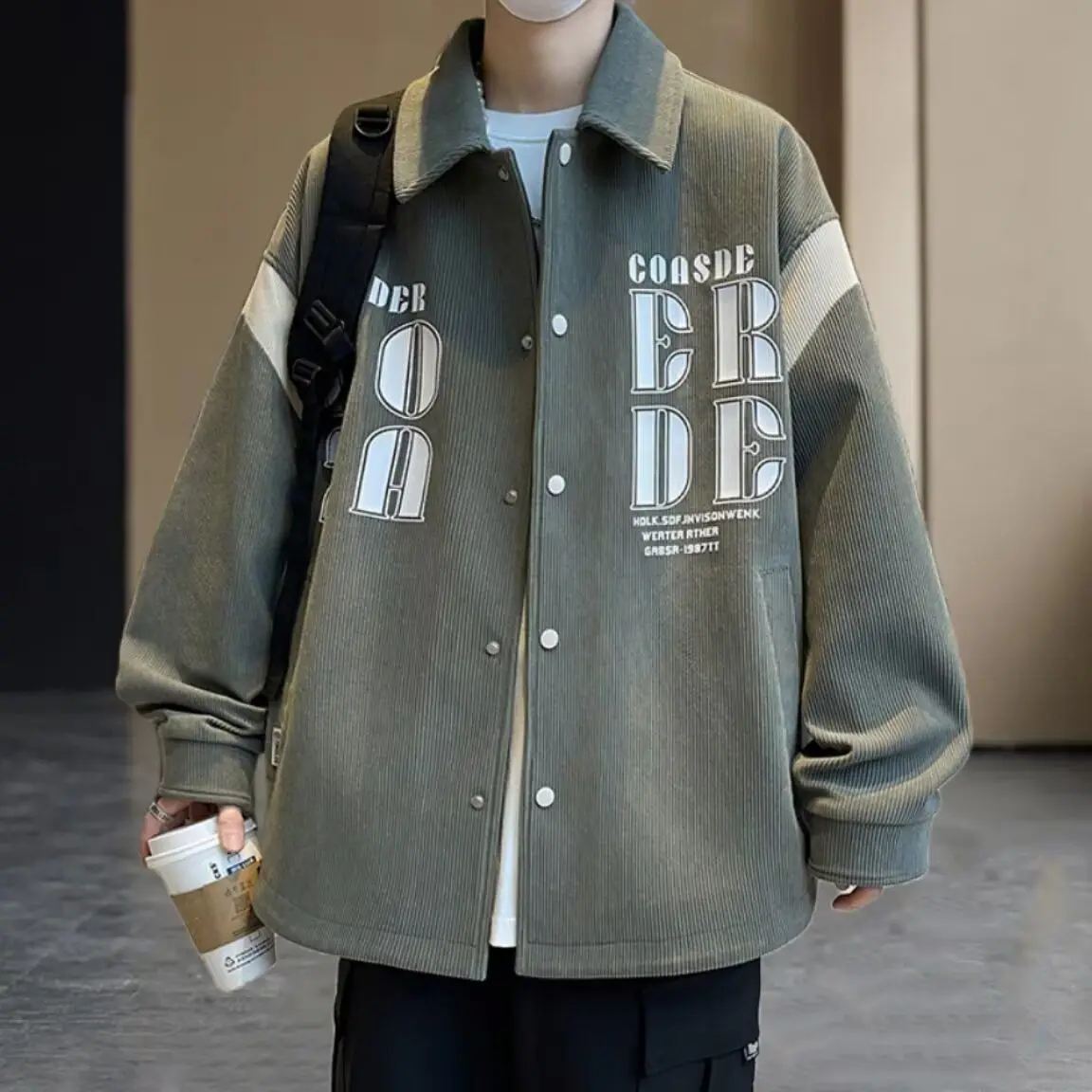 Мужская повседневная куртка свободного кроя в стиле Харадзюку (Корея), весна-осень, трендовая верхняя одежда для подростков
Мужская повседневная куртка свободного кроя в стиле Харадзюку (Корея), весна-осень, трендовая верхняя одежда для подростков