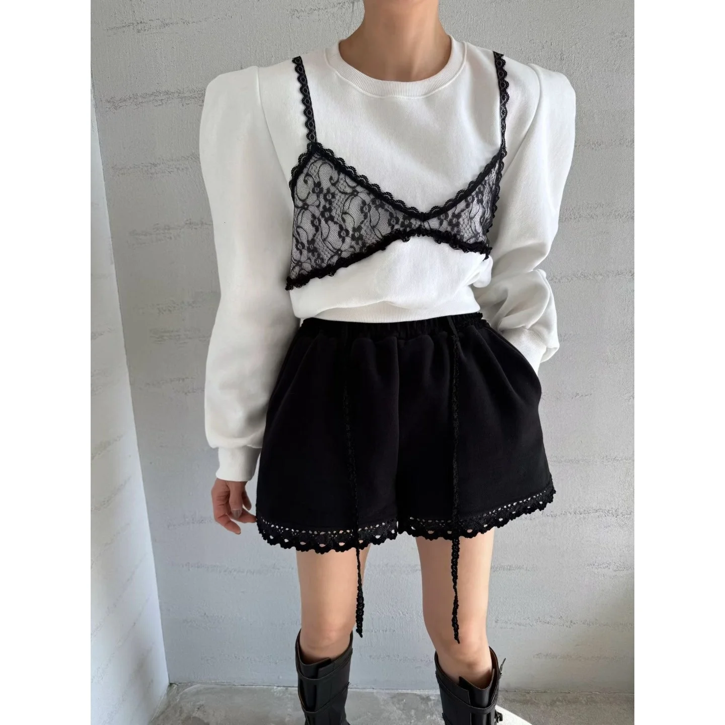 Осень-зима, новый свитер Sle Dongda Gate Fce с кружевной отделкой, топ плюс повседневный комплект из двух предметов, женский шикарный длинный све
Осень-зима, новый свитер Sle Dongda Gate Fce с кружевной отделкой, топ плюс повседневный комплект из двух предметов, женский шикарный длинный све