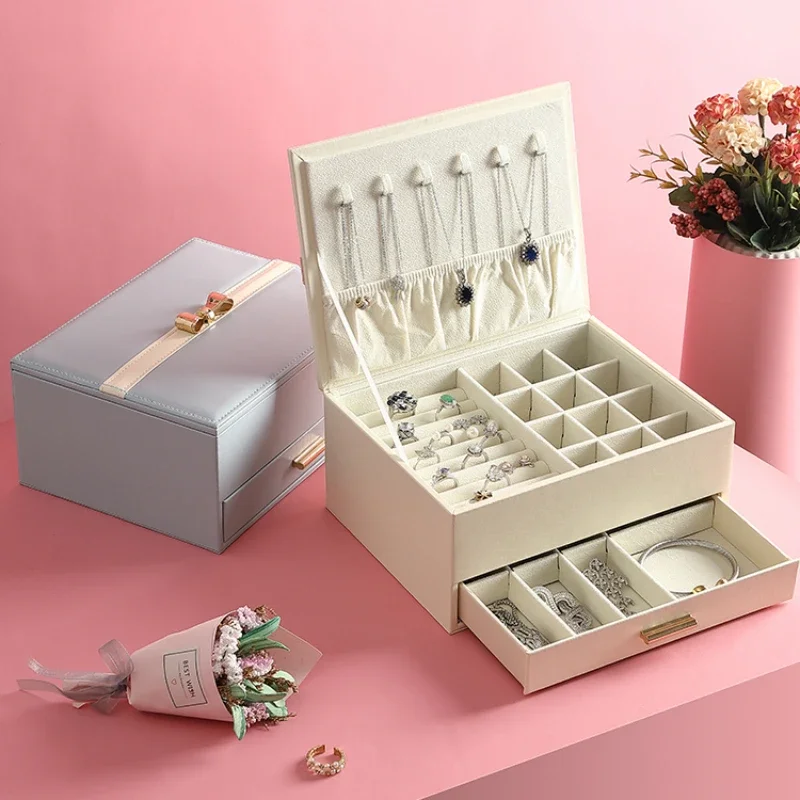 Light luxury jewelry storage box, high-end exquisite necklace, earrings, ring, bracelet box, gold jewelry box, double-layer
Light luxury jewelry storage box, high-end exquisite necklace, earrings, ring, bracelet box, gold jewelry box, double-layer