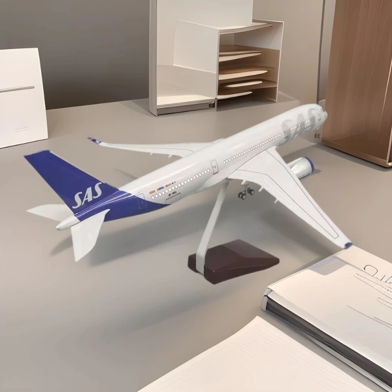 47CM Scale Model Plane A350-900 SAS Airplanes Model Scandinavian Airlines Adults Fun Aircraft Diecast for Aviation Enthusiasts
47CM Scale Model Plane A350-900 SAS Airplanes Model Scandinavian Airlines Adults Fun Aircraft Diecast for Aviation Enthusiasts