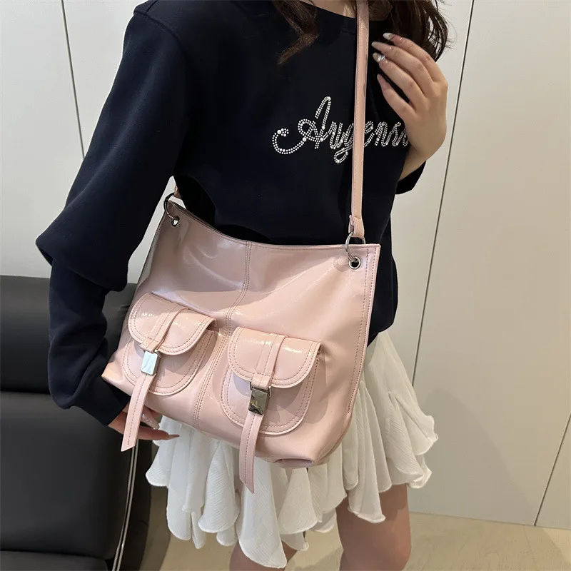 1 Piece Korean Fashion Large Capacity Crossbody Bags for Girl Casual Student Girl PU Leather Shoulder Bag Elegant Tote Bag
1 Piece Korean Fashion Large Capacity Crossbody Bags for Girl Casual Student Girl PU Leather Shoulder Bag Elegant Tote Bag