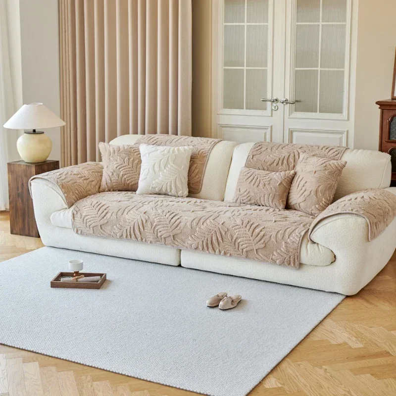 1PC Leaves Jacquard Sofa Cover Winter Warm Plush Sofa Mat Towel Cover Solid Color Luxury Couch Cushion for Living Room Decor
1PC Leaves Jacquard Sofa Cover Winter Warm Plush Sofa Mat Towel Cover Solid Color Luxury Couch Cushion for Living Room Decor