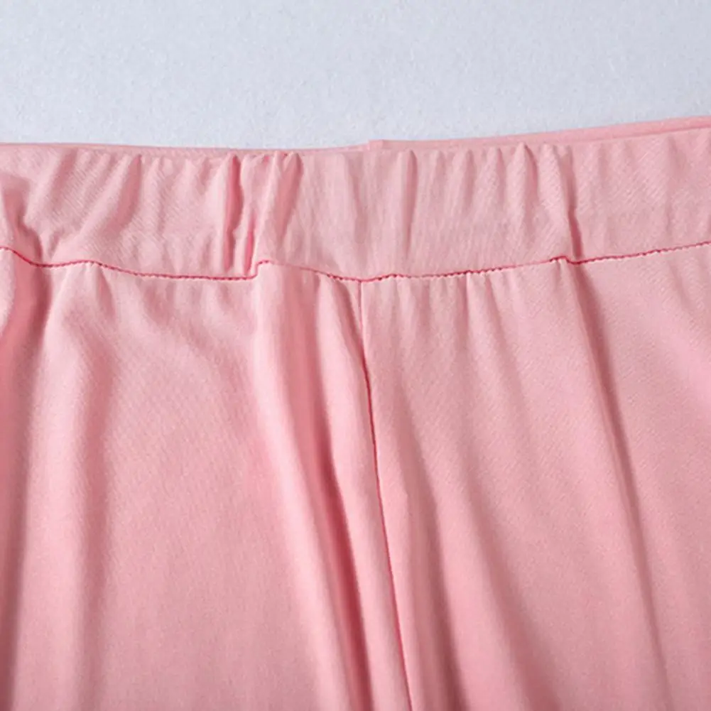 Дышащий полиэстеровый наряд. Женский наряд. Стильный женский комплект из двух предметов для тренировок с укороченным топом с длинными рукавами и высокой талией для повседневного использования.
Дышащий полиэстеровый наряд. Женский наряд. Стильный женский комплект из двух предметов для тренировок с укороченным топом с длинными рукавами и высокой талией для повседневного использования.