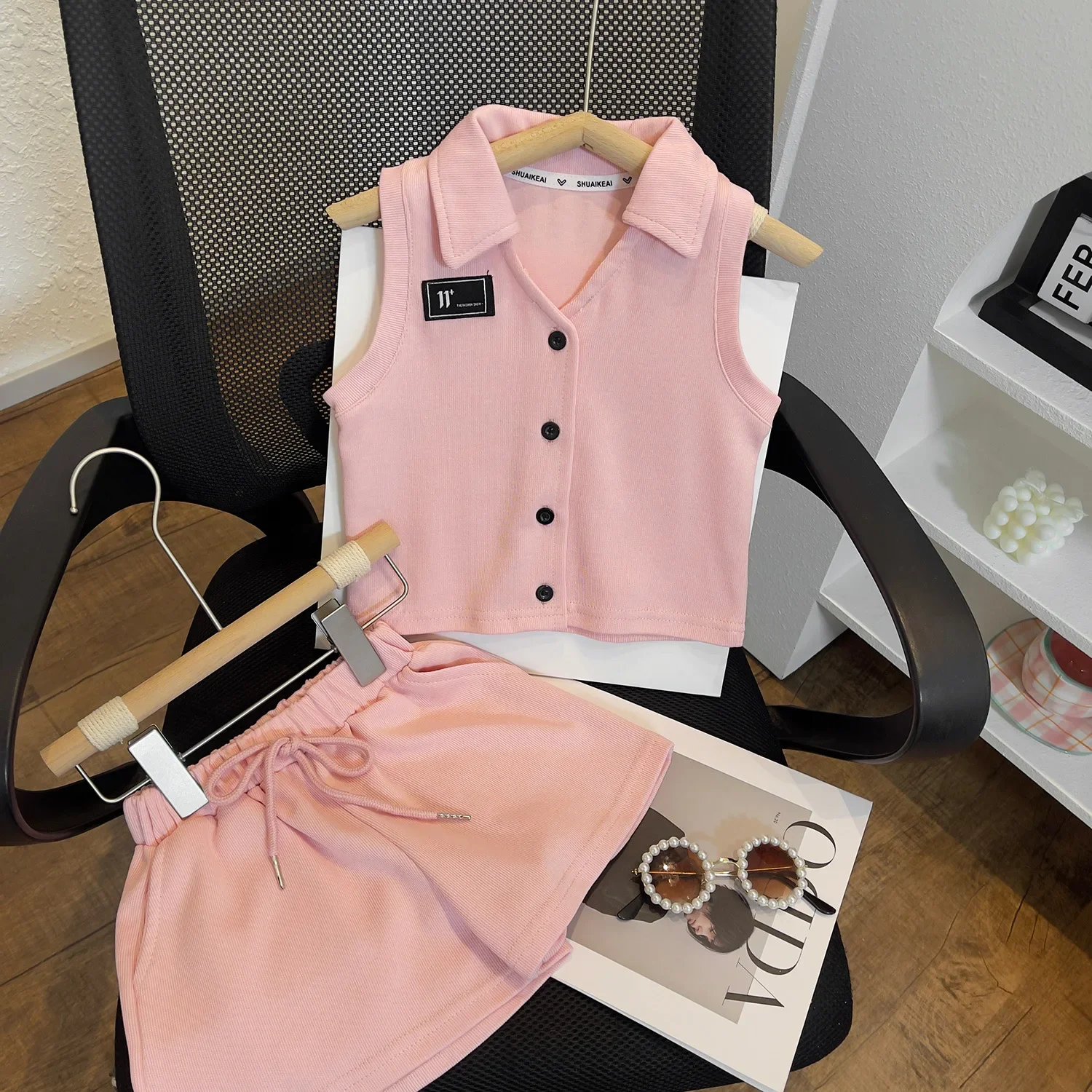Girls Clothes Sets Summer Sleeveless Lapel Vest Tops+Shorts Children Casual Costumes Sports Kids Clothing 2Pcs 2 3 4 5 6 7Yrs
Girls Clothes Sets Summer Sleeveless Lapel Vest Tops+Shorts Children Casual Costumes Sports Kids Clothing 2Pcs 2 3 4 5 6 7Yrs