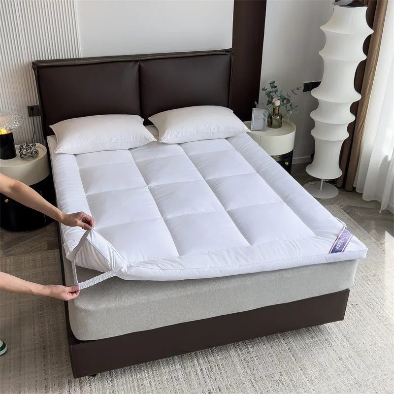 10cm Hotel Soft Bed Mattress Folding Topper Pad All Seasons Lightweight Polyester Fiber Fill Durable Bedding Enhancer
10cm Hotel Soft Bed Mattress Folding Topper Pad All Seasons Lightweight Polyester Fiber Fill Durable Bedding Enhancer