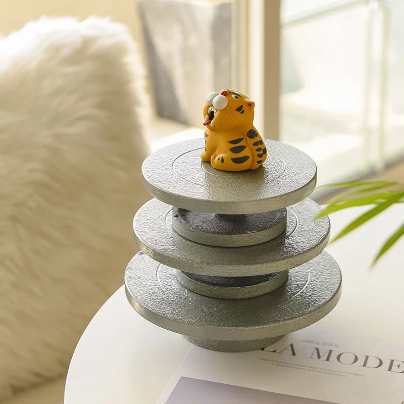 30cm Lacquered Iron Double-Sided Rotating Turntable, Multi-use Base for Pottery, Sculpture, Figure Model, Cake Piping and Bonsai
30cm Lacquered Iron Double-Sided Rotating Turntable, Multi-use Base for Pottery, Sculpture, Figure Model, Cake Piping and Bonsai