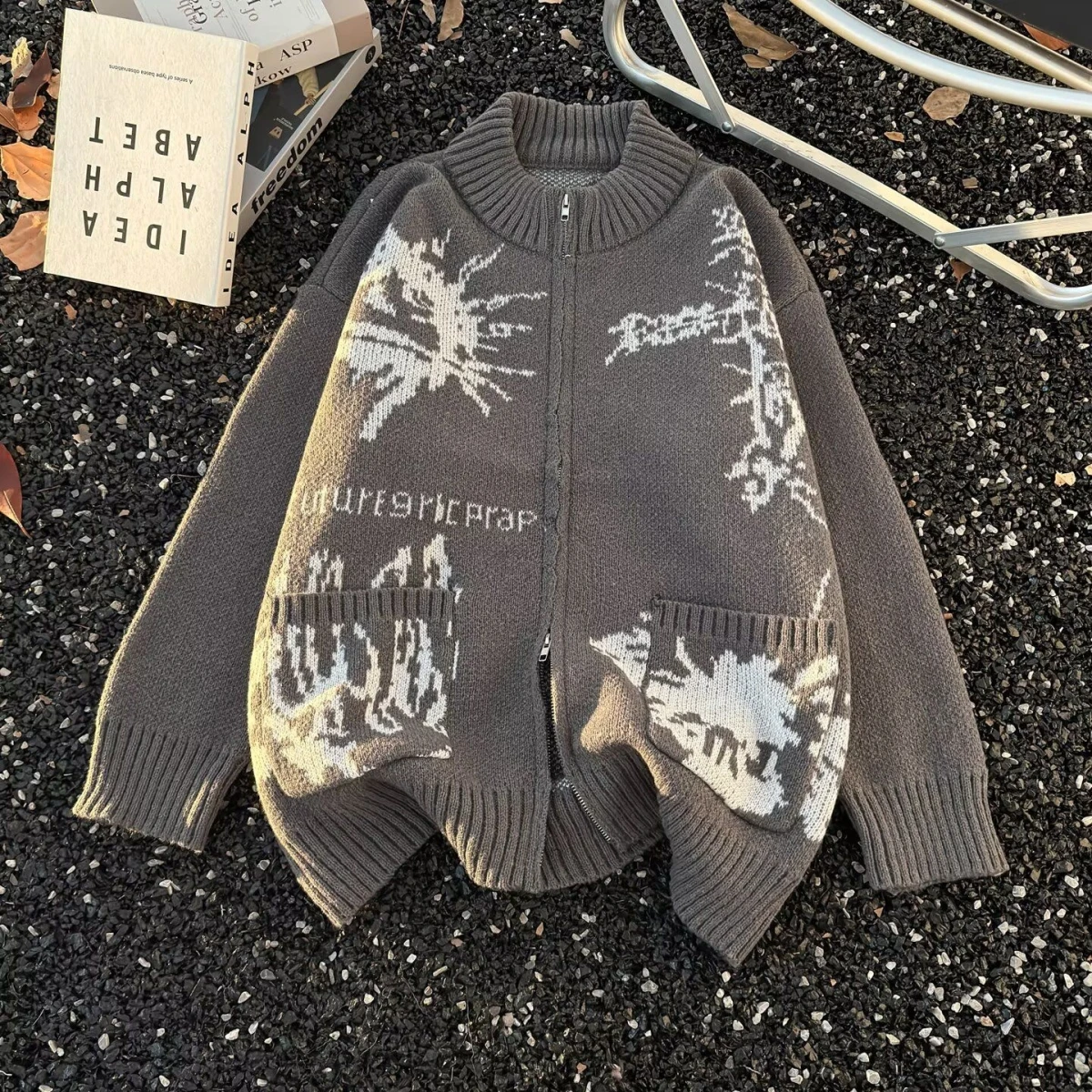 American Retro Open Cardigan Sweater Men's Loose Lazy Sle Soft Knitted Top for Autumn Winter Casual Youth Polyester Fiber
American Retro Open Cardigan Sweater Men's Loose Lazy Sle Soft Knitted Top for Autumn Winter Casual Youth Polyester Fiber