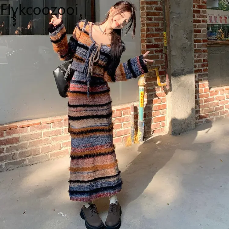 Fashion Contrasting Striped Knit Suit Butterfly Lace-up Sweater Cardigan Coat Fall/Winter Halter Dress Womens Two Peice Sets
Fashion Contrasting Striped Knit Suit Butterfly Lace-up Sweater Cardigan Coat Fall/Winter Halter Dress Womens Two Peice Sets