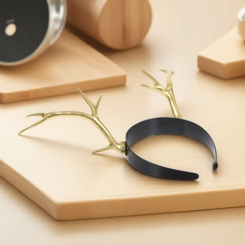 Ободок для волос с искусственными золотыми рогами оленя, нескользящий, для косплея, вечеринок, выступлений, аксессуар для волос на Хэллоуин
Ободок для волос с искусственными золотыми рогами оленя, нескользящий, для косплея, вечеринок, выступлений, аксессуар для волос на Хэллоуин