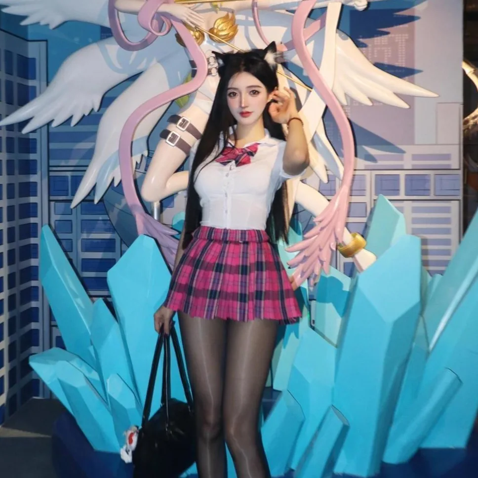 plus Size Student Uniform Set with Plaid Skirt Short Sleeve V-Neck Polyester Fabric College Girls Fashion Outfit Two-Piece Set
plus Size Student Uniform Set with Plaid Skirt Short Sleeve V-Neck Polyester Fabric College Girls Fashion Outfit Two-Piece Set