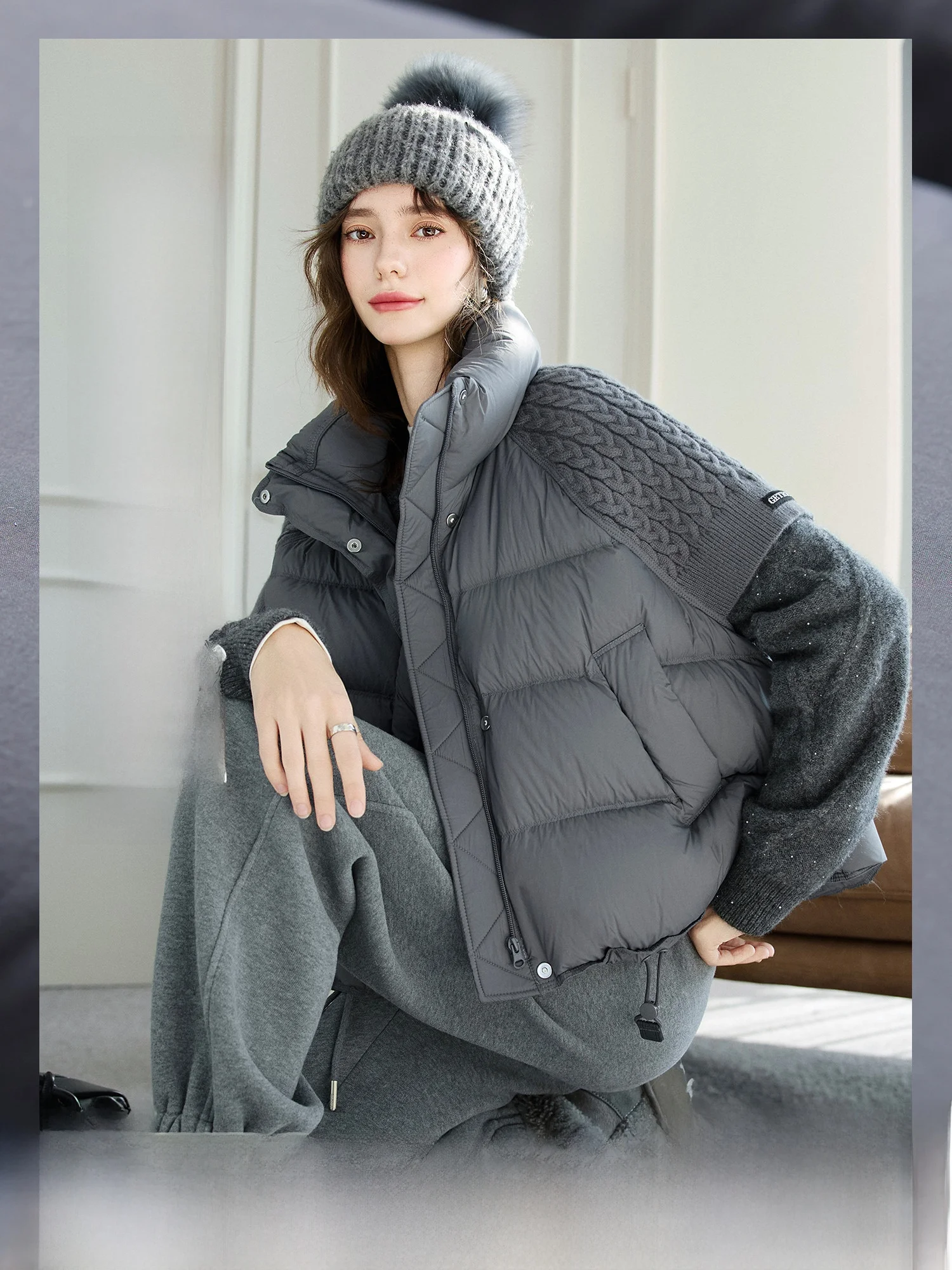 Женский теплый жилет из пуха утки с крупными пушистыми вставками, многослойный, вязаный, в стиле пэчворк, с флисом Polar Fleece, на молнии, Pumpkin Valley Snow Memo
Женский теплый жилет из пуха утки с крупными пушистыми вставками, многослойный, вязаный, в стиле пэчворк, с флисом Polar Fleece, на молнии, Pumpkin Valley Snow Memo