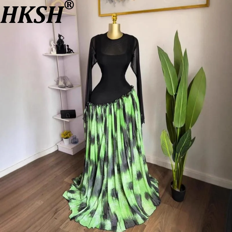 HKSH весенне-осеннее новое женское платье с поясом и асимметричным принтом, плиссированные элегантные сетчатые платья с круглым вырезом и расклешенными рукавами HK17218
HKSH весенне-осеннее новое женское платье с поясом и асимметричным принтом, плиссированные элегантные сетчатые платья с круглым вырезом и расклешенными рукавами HK17218