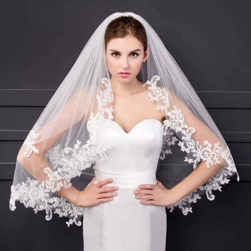 Romantic Floral Lace Applique Bridal Veil Soft Tulle 2 Layers Shoulder Length Veil Short Wedding Veil 2026 with Comb
Romantic Floral Lace Applique Bridal Veil Soft Tulle 2 Layers Shoulder Length Veil Short Wedding Veil 2026 with Comb