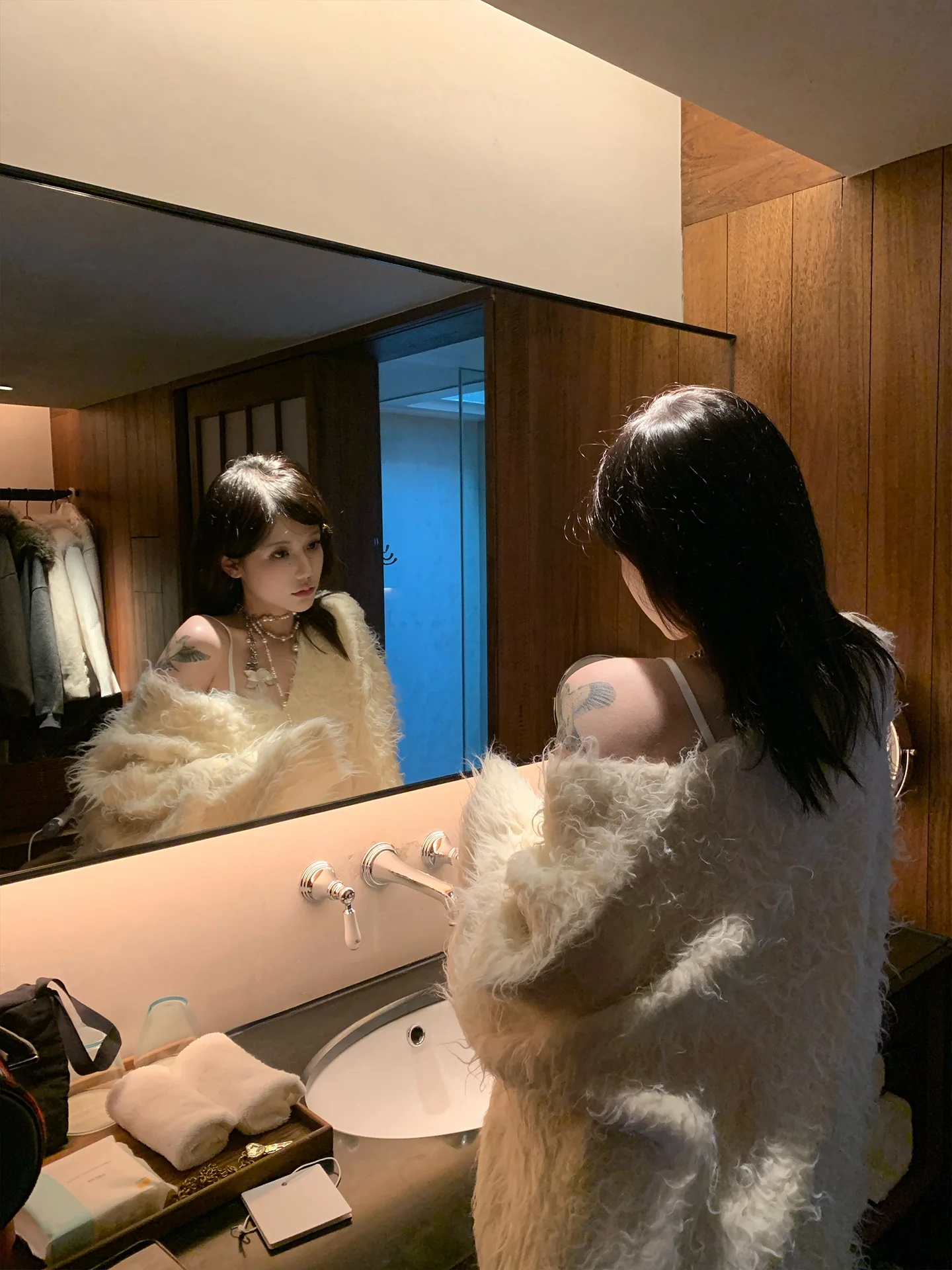 Утепленный вязаный свитер Forlions с V-образным вырезом, свободного кроя, с текстурой под флис, осенне-зимний женский топ, модная повседневная одежда
Утепленный вязаный свитер Forlions с V-образным вырезом, свободного кроя, с текстурой под флис, осенне-зимний женский топ, модная повседневная одежда