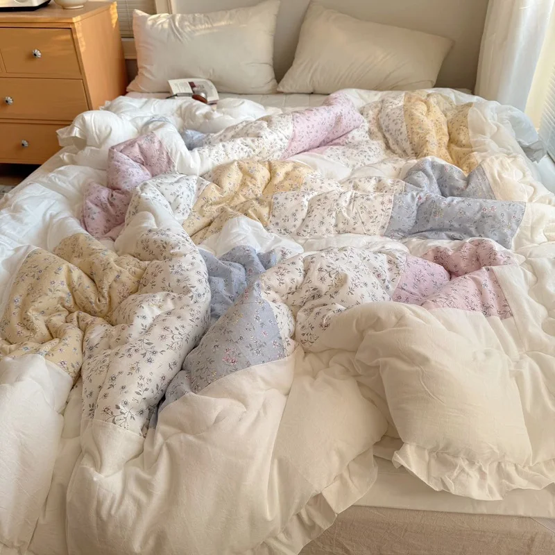 1Pc Korean Style Floral Pure Cotton Lightweight Thin Summer Quilt Blankets Soft Comfortable Air Condition Comforter 
1Pc Korean Style Floral Pure Cotton Lightweight Thin Summer Quilt Blankets Soft Comfortable Air Condition Comforter