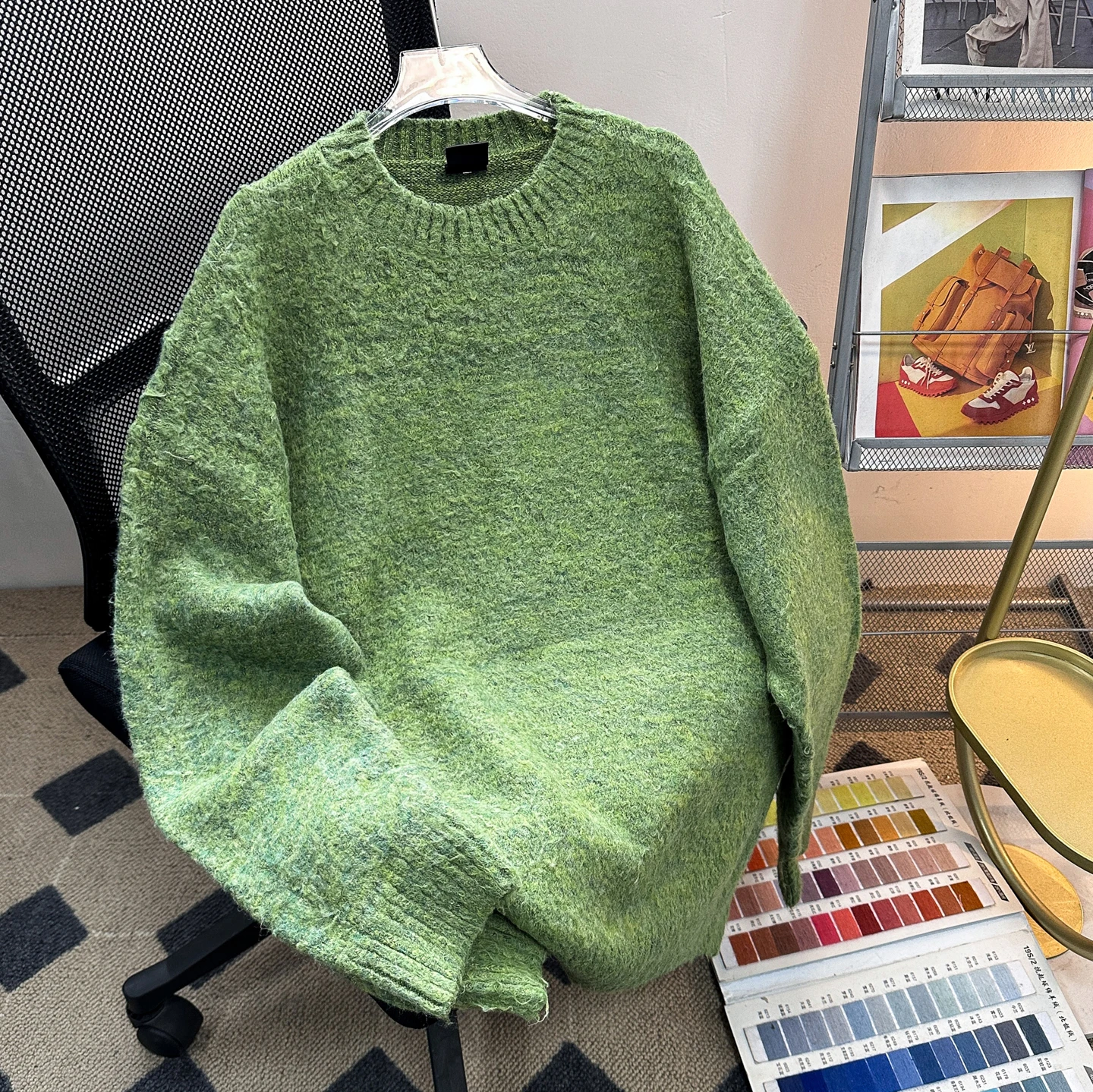 Мужской вязаный свитер Cisas в американском стиле, винтажный, осенне-зимний, с круглым вырезом, пуловер, трикотажная одежда
Мужской вязаный свитер Cisas в американском стиле, винтажный, осенне-зимний, с круглым вырезом, пуловер, трикотажная одежда