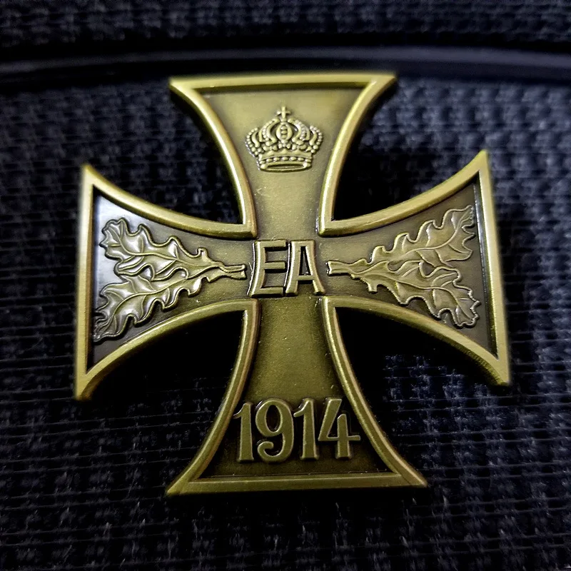 1914 Cross Badge Antique Craft, Metal Replica
1914 Cross Badge Antique Craft, Metal Replica