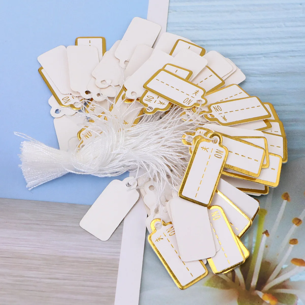 500 шт. ярких бумажных ценников для ювелирных изделий: часов, серег, браслетов, ожерелий, колец – для витрин магазинов
500 шт. ярких бумажных ценников для ювелирных изделий: часов, серег, браслетов, ожерелий, колец – для витрин магазинов