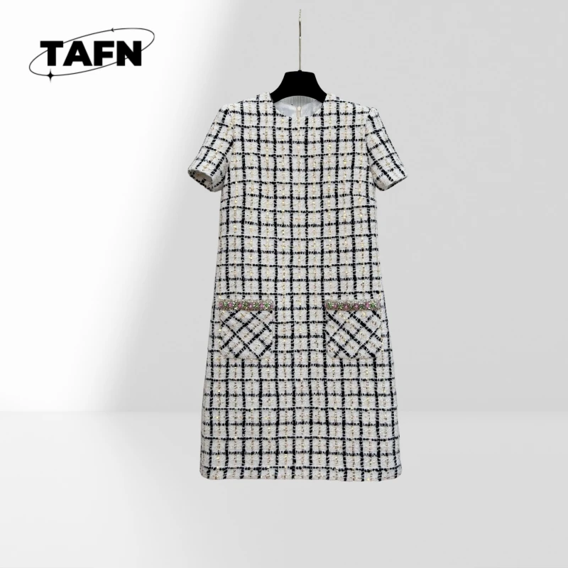 25 Popular dress women spring summer woolen Style Cashmere Warm Banquet Ladies Dress Plaid Fashion All-Match Fashion
25 Popular dress women spring summer woolen Style Cashmere Warm Banquet Ladies Dress Plaid Fashion All-Match Fashion