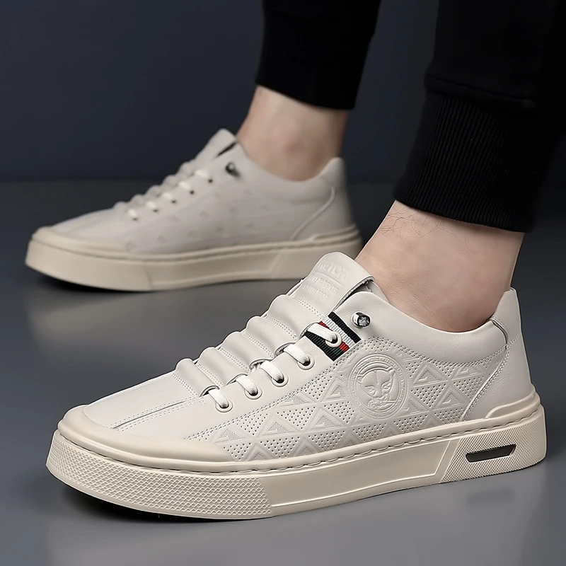 First-Layer Cowhide Casual Leather Shoes for Men, Genuine Leather, Breathable, White Soft-Soled Shoes, Lightweight, Fashionable
First-Layer Cowhide Casual Leather Shoes for Men, Genuine Leather, Breathable, White Soft-Soled Shoes, Lightweight, Fashionable